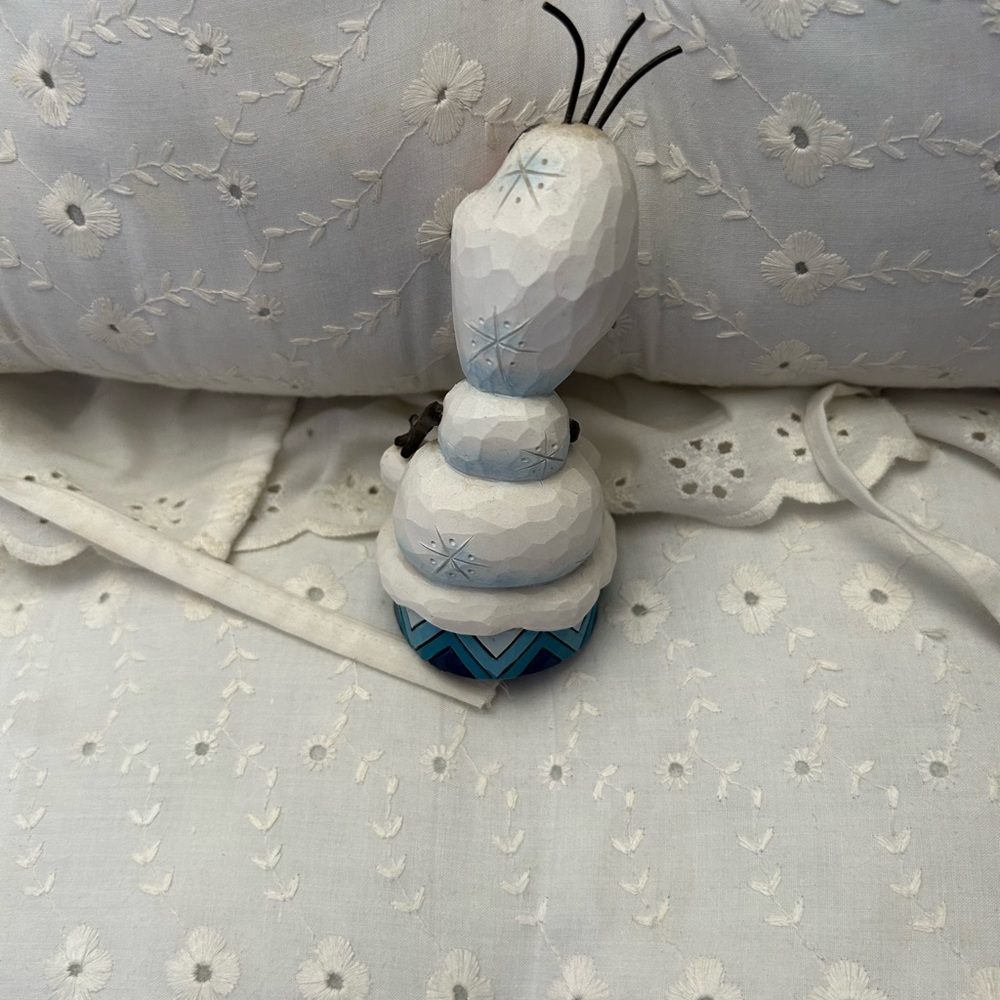 Disney Jim Shore Olaf Silly Snow Man Figurine - Picture 2 of 3